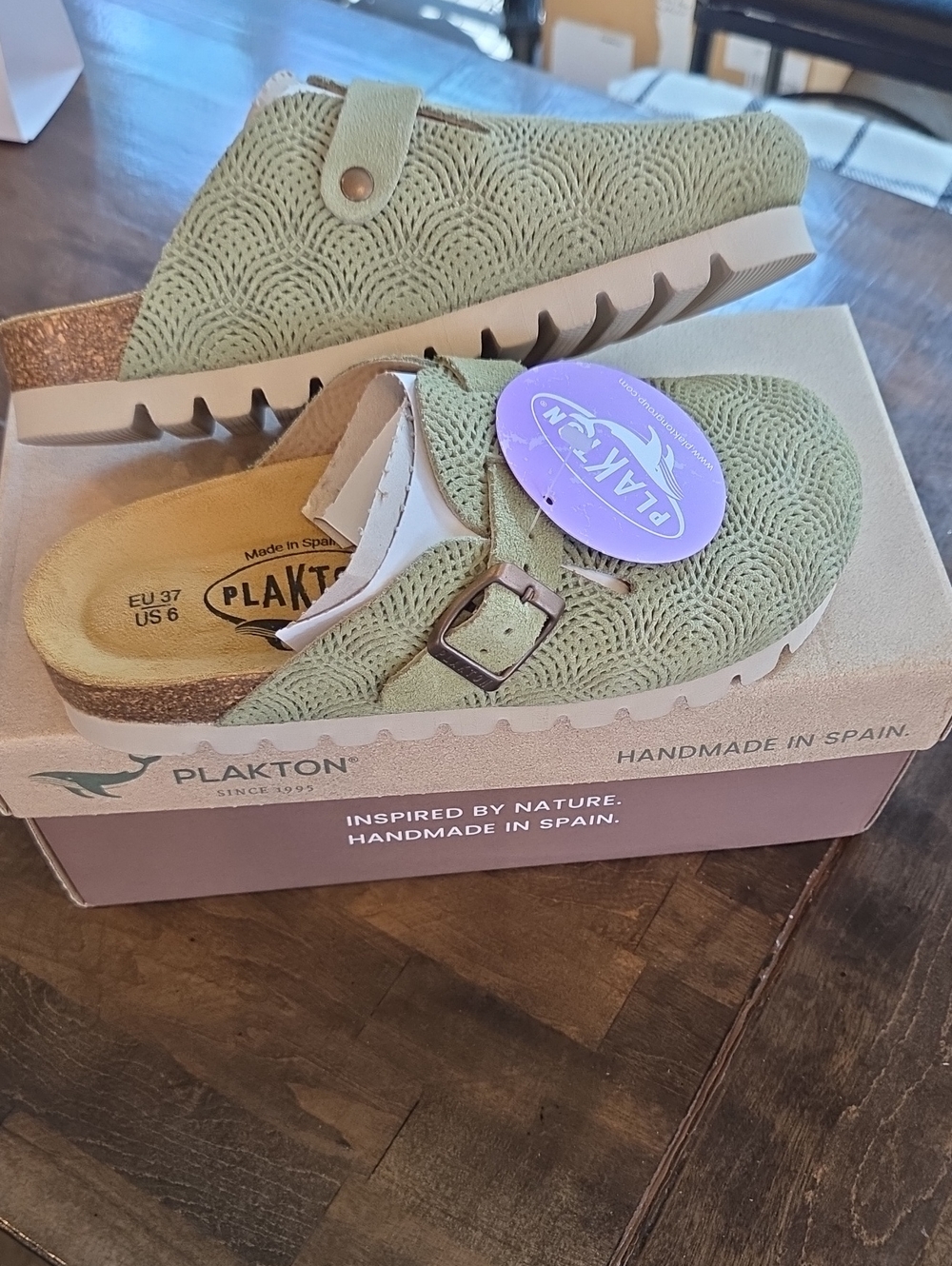 Plakton Size 6 Women's Sage Green Textured Slip-On Clogs NEW